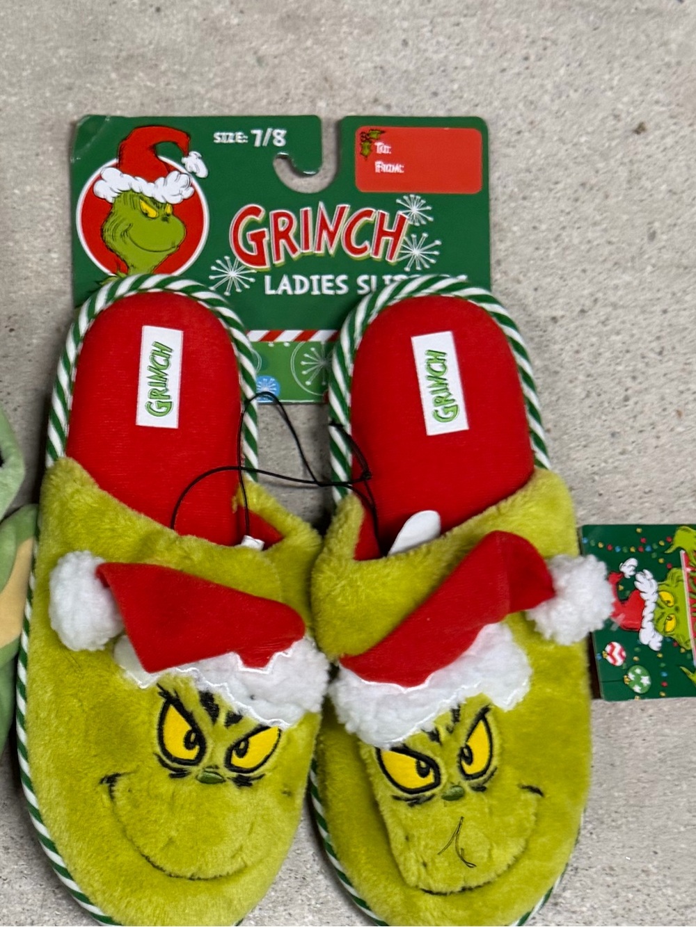 Grinch Plush Holiday Slippers -size 7/8 new w tags